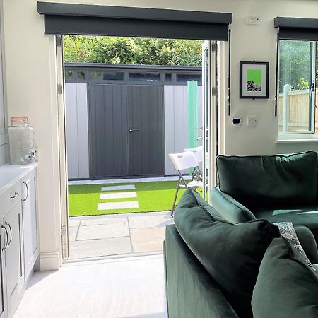 Superb Townhouse Near Vibrant Gloucester Road 브리스틀 외부 사진