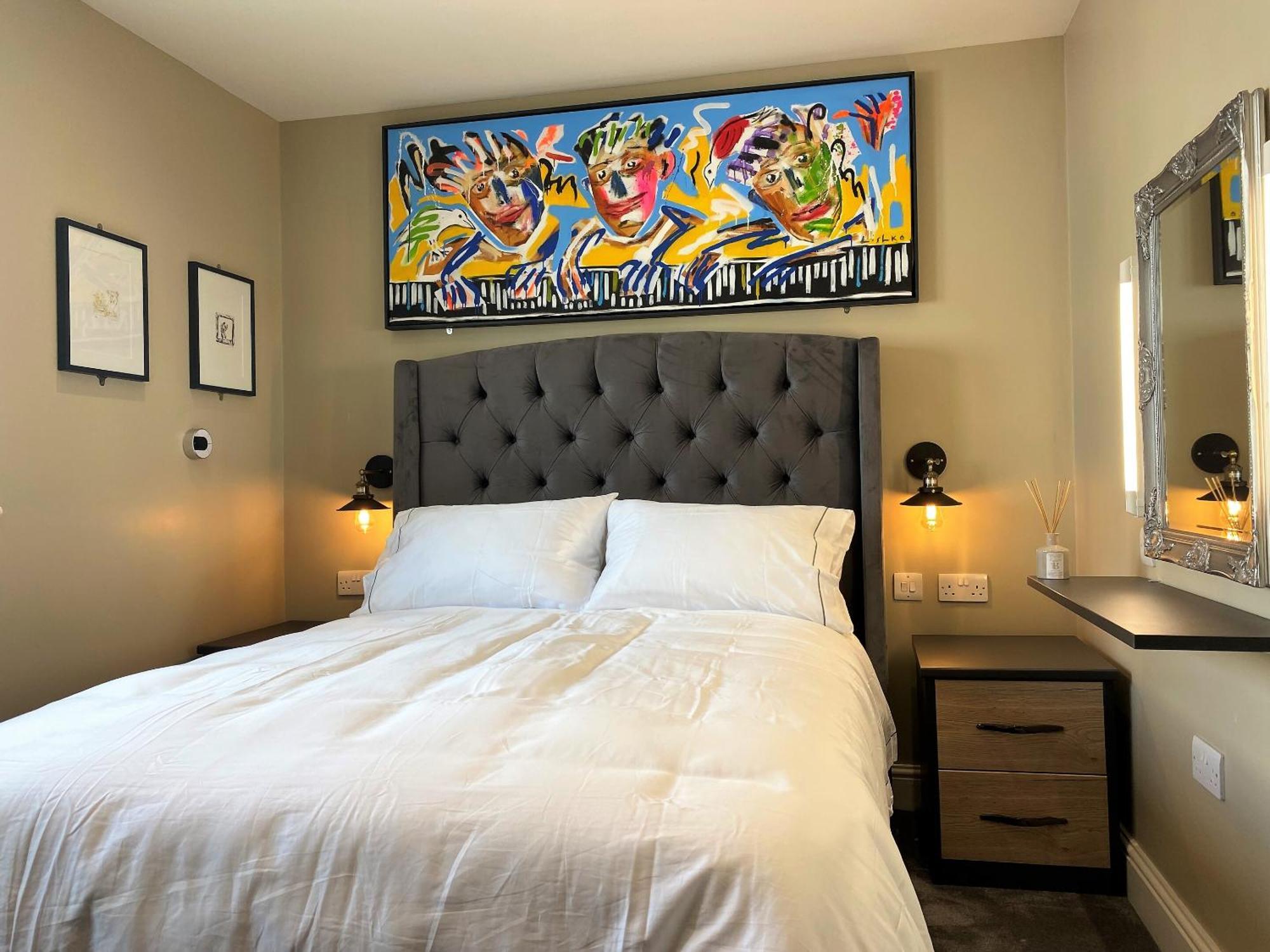 Superb Townhouse Near Vibrant Gloucester Road 브리스틀 외부 사진