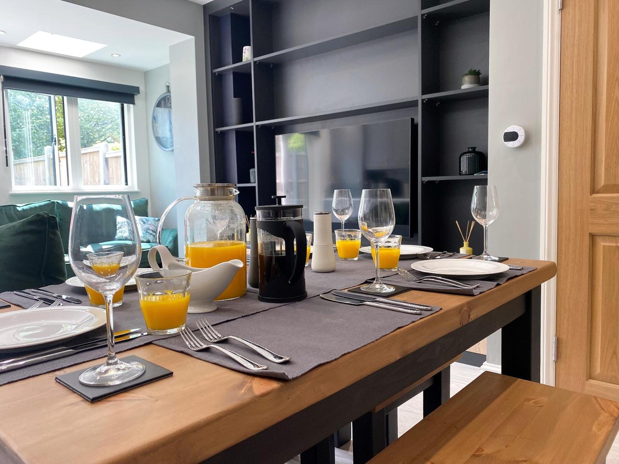Superb Townhouse Near Vibrant Gloucester Road 브리스틀 외부 사진